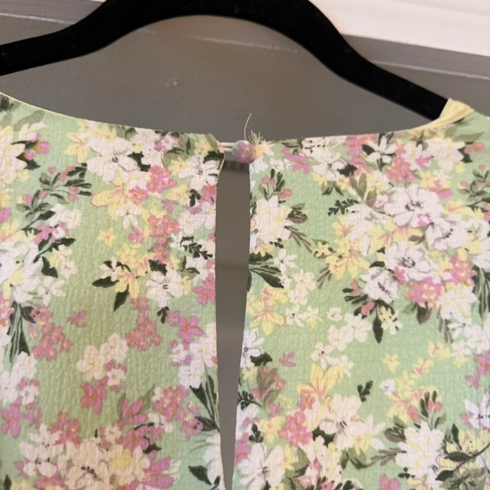 BCBGeneration Ditsy Floral Smocked Waist Tiered Skirt Ruffle Mini Dress Sz Large - Picture 13 of 13